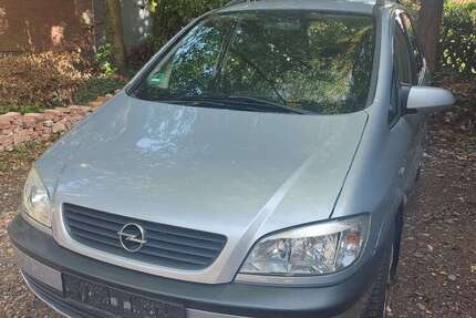 Opel Zafira 253.000 km 650 € Horn-Bad Meinberg 32805