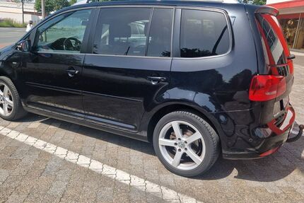 VW Touran 177.000 km 8.000 &euro; Lippstadt 59557