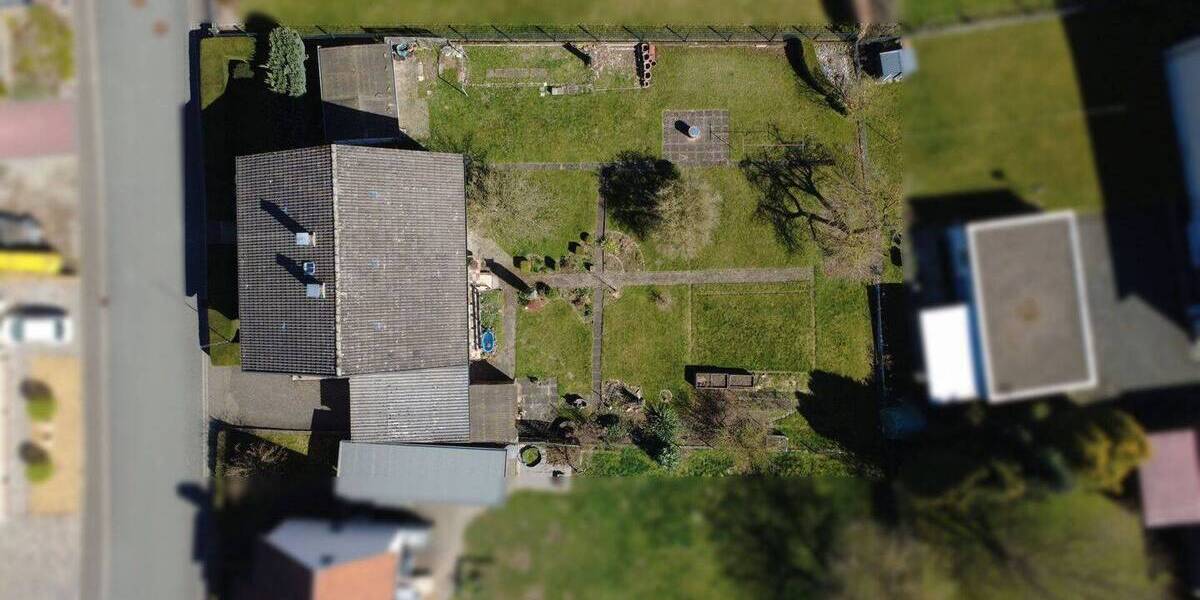 Einfamilienhaus Willebadessen - 5 Zimmer, 140 m&sup2;, 199.000&euro; | Angebot:26724091