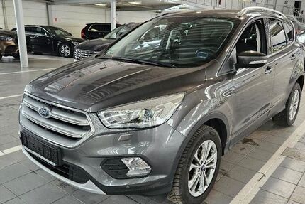 Ford Kuga 122.000 km 13.999 &euro; Bad Lippspringe 33175
