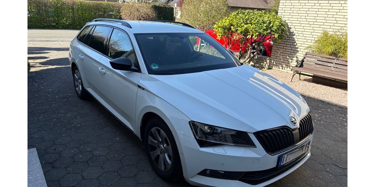 Skoda Superb 125.000 km 17.200 &euro; Paderborn 33106