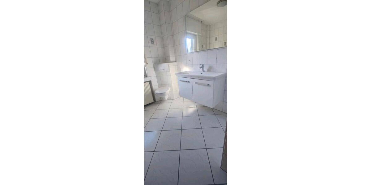 Etagenwohnung Horn-Bad Meinberg Bad Meinberg - 3 Zimmer, 98 m&sup2;, 882&euro; | Angebot:26447990