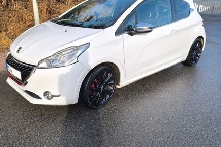Peugeot 208 88.121 km 8.500 &euro; Marsberg 34431
