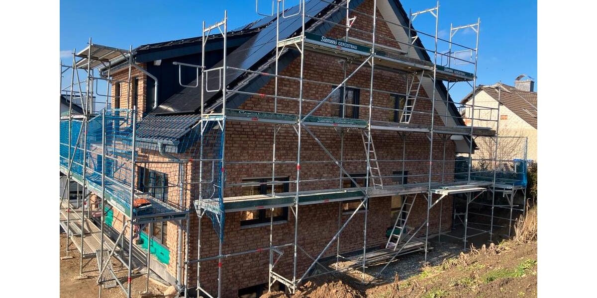 Doppelhaushälfte Detmold Hakedahl - 5 Zimmer, 130 m&sup2;, 1.900&euro; | Angebot:25051630