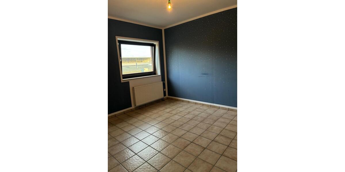 Dachgeschoßwohnung Hövelhof - 4 Zimmer, 101 m&sup2;, 800&euro; | Angebot:27549103
