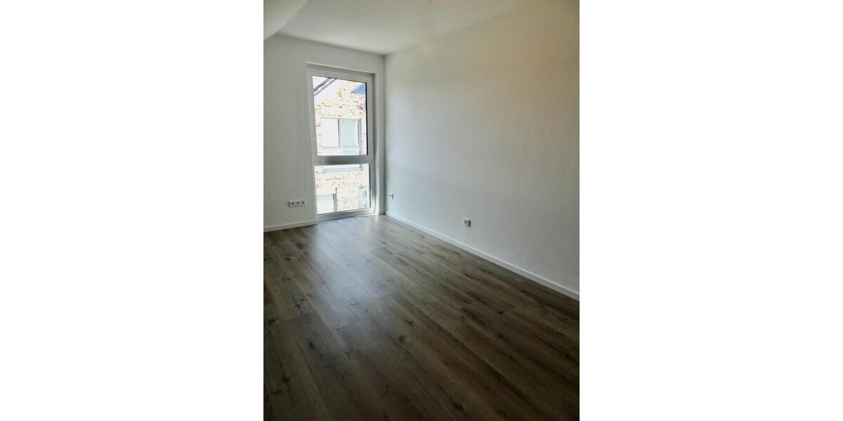 Dachgeschoßwohnung Paderborn Elsen - 4 Zimmer, 134 m&sup2;, 1.600&euro; | Angebot:25933364