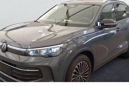 VW Tiguan 14.414 km 38.925 € Bielefeld 33613