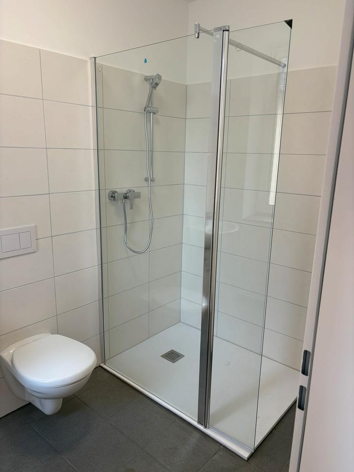 1 Zimmer-Appartement mit eigenem Balkon, Möbliert. Nähe UniBethe zimmer
