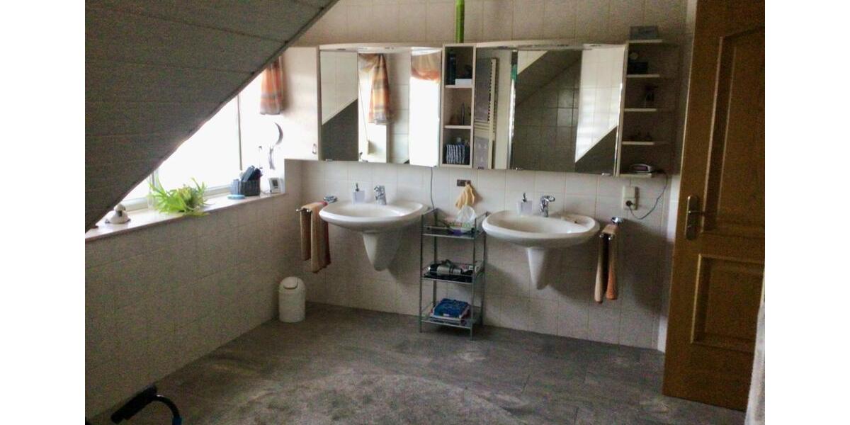 Einfamilienhaus Büren - 5 Zimmer, 230 m&sup2;, 510.000&euro; | Angebot:27534081