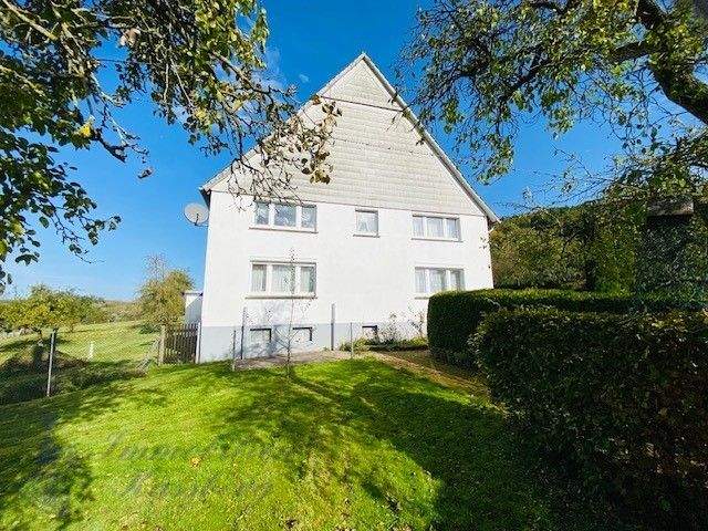 Bauernhaus mit Stall in herrlicher Wohnlage 6 zimmer