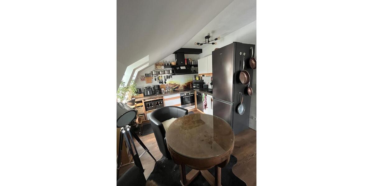 Dachgeschoßwohnung Büren - 2 Zimmer, 71 m&sup2;, 850&euro; | Angebot:26556979
