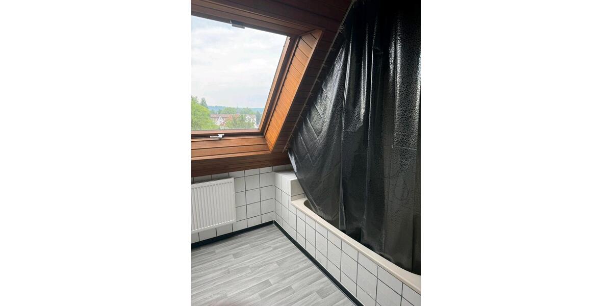 Dachgeschoßwohnung Brakel - 2 Zimmer, 72 m&sup2;, 700&euro; | Angebot:26321260