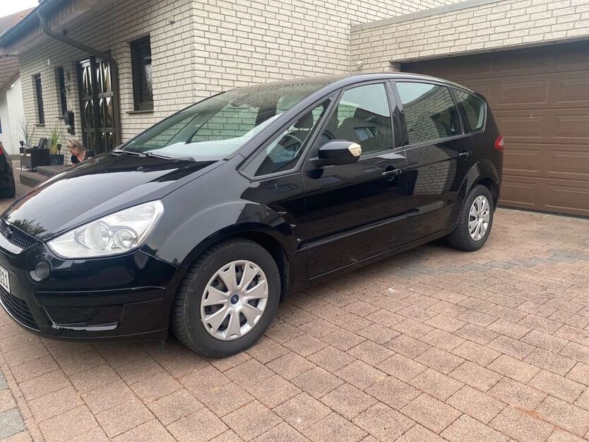 S-Max