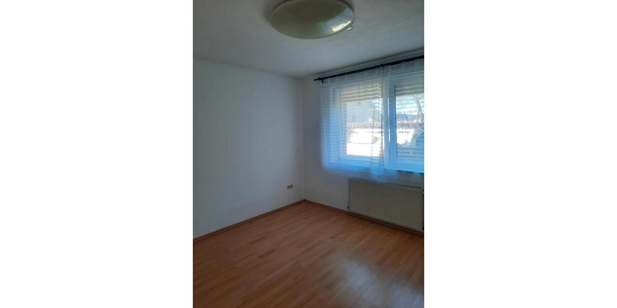 Etagenwohnung Altenbeken - 1 Zimmer, 60 m&sup2;, 310&euro; | Angebot:26402855