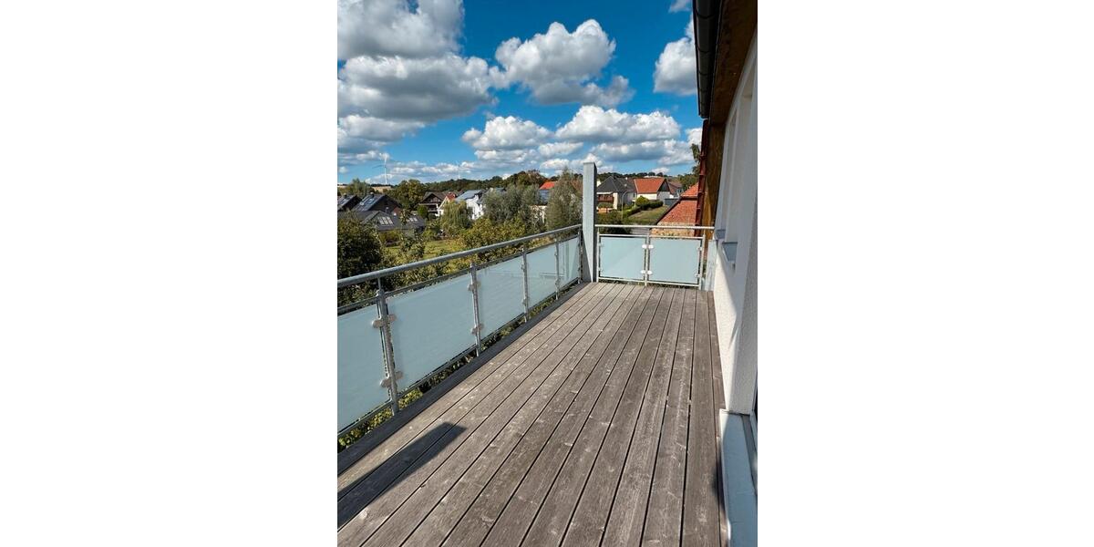 Dachgeschoßwohnung Altenbeken - 4 Zimmer, 118 m&sup2;, 980&euro; | Angebot:25656564