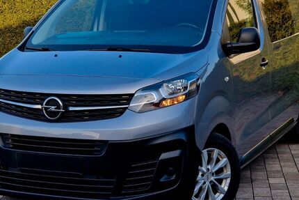 Opel Vivaro 145.000 km 18.400 &euro; Bad Lippspringe 33175