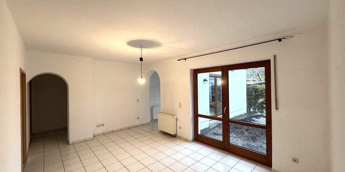 Etagenwohnung Oerlinghausen Lipperreihe - 3 Zimmer, 122 m&sup2;, 299.000&euro; | Angebot:24728557