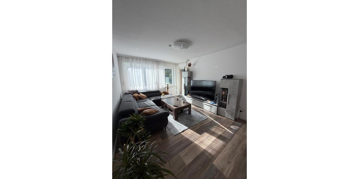 Erdgeschoßwohnung Schlangen - 3 Zimmer, 65 m&sup2;, 650&euro; | Angebot:27533481