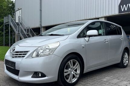 Toyota Verso 149.700 km 7.990 &euro; Paderborn 33102
