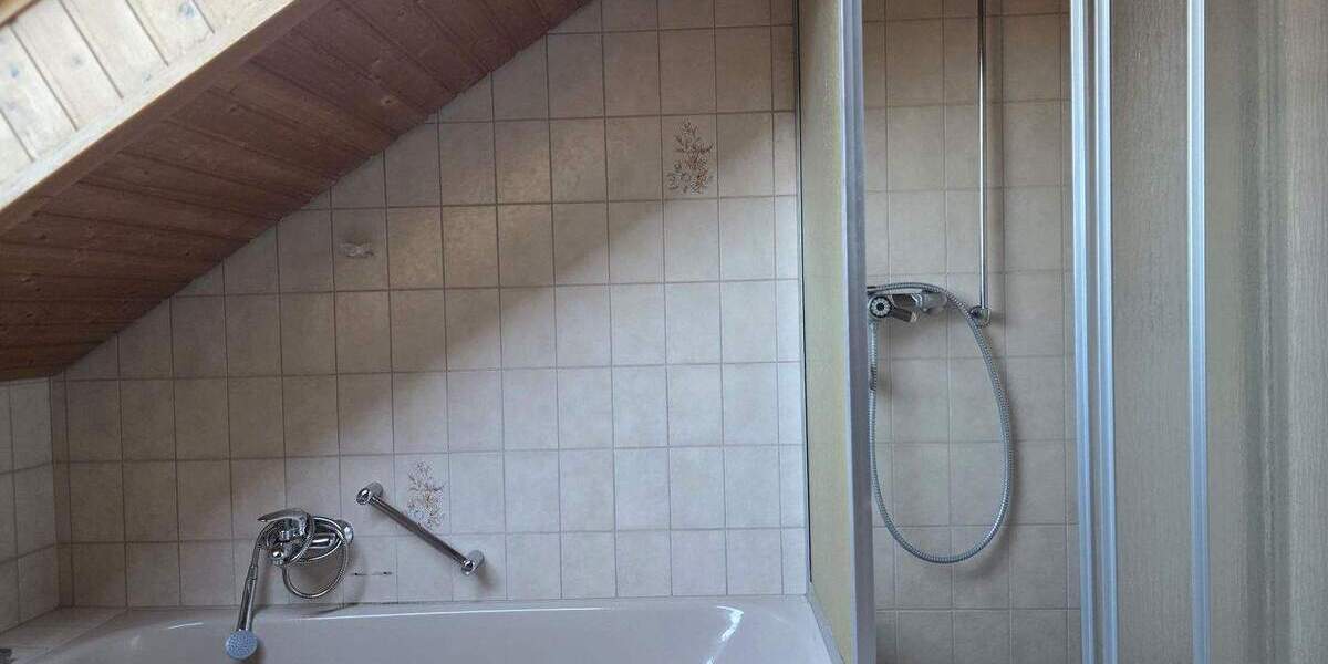 Reihenmittelhaus Paderborn Schloß Neuhaus - 4 Zimmer, 106 m&sup2;, 299.000&euro; | Angebot:25360765