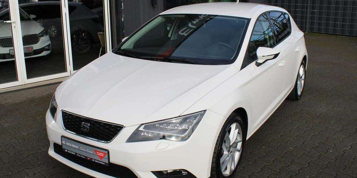 Seat Leon 68.881 km 11.990 &euro; Paderborn 33104