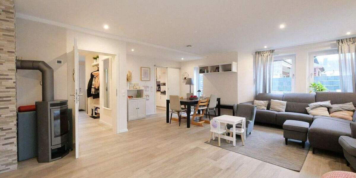 Familienfreundliche Doppelhaushälfte in Top Lage von Elsen 4 zimmer