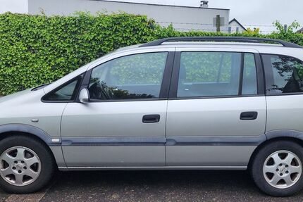 Opel Zafira 125.200 km 1.800 &euro; Detmold 32758