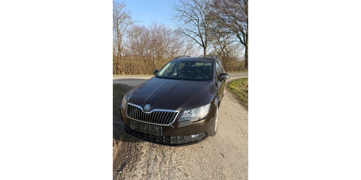 Skoda Superb 172.500 km 6.700 &euro; Geseke 59590