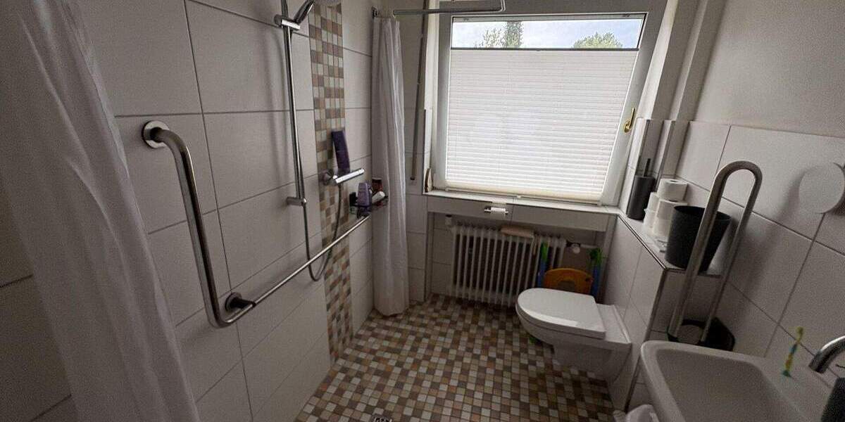 Einfamilienhaus Brakel - 4 Zimmer, 100 m&sup2;, 120.000&euro; | Angebot:26715532