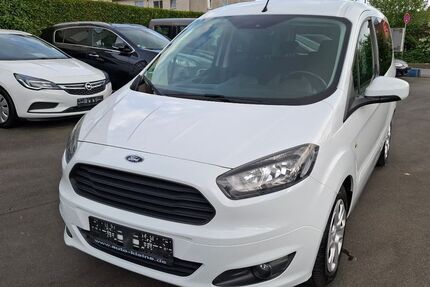 Ford Tourneo Courier 109.000 km 6.499 &euro; Paderborn 33100