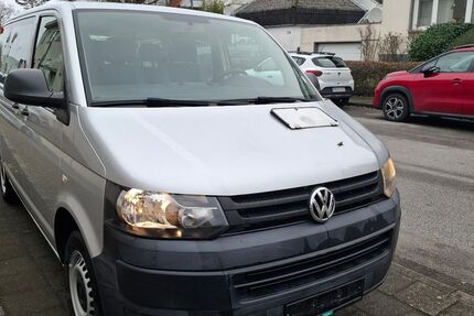 VW T5 Transporter 291.000 km 8.999 &euro; Paderborn 33100