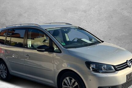 VW Touran 150.000 km 8.250 &euro; Detmold 32758