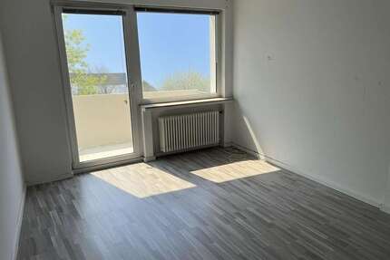 Wohnung Detmold - 3 Zimmer, 82 m&sup2;, 950&euro; | Angebot:27033127