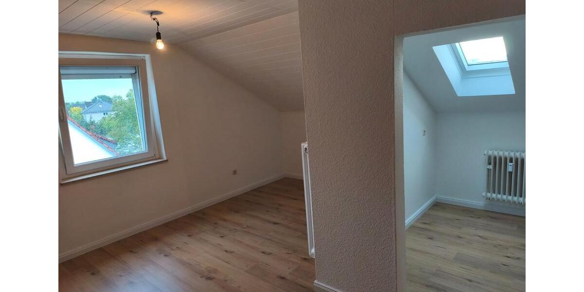Dachgeschoßwohnung Bad Lippspringe - 2 Zimmer, 45 m&sup2;, 450&euro; | Angebot:26656144