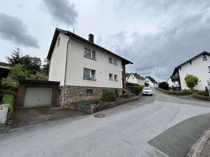 Haus zum Kaufen in Marsberg 199.000 € 175.06 m²