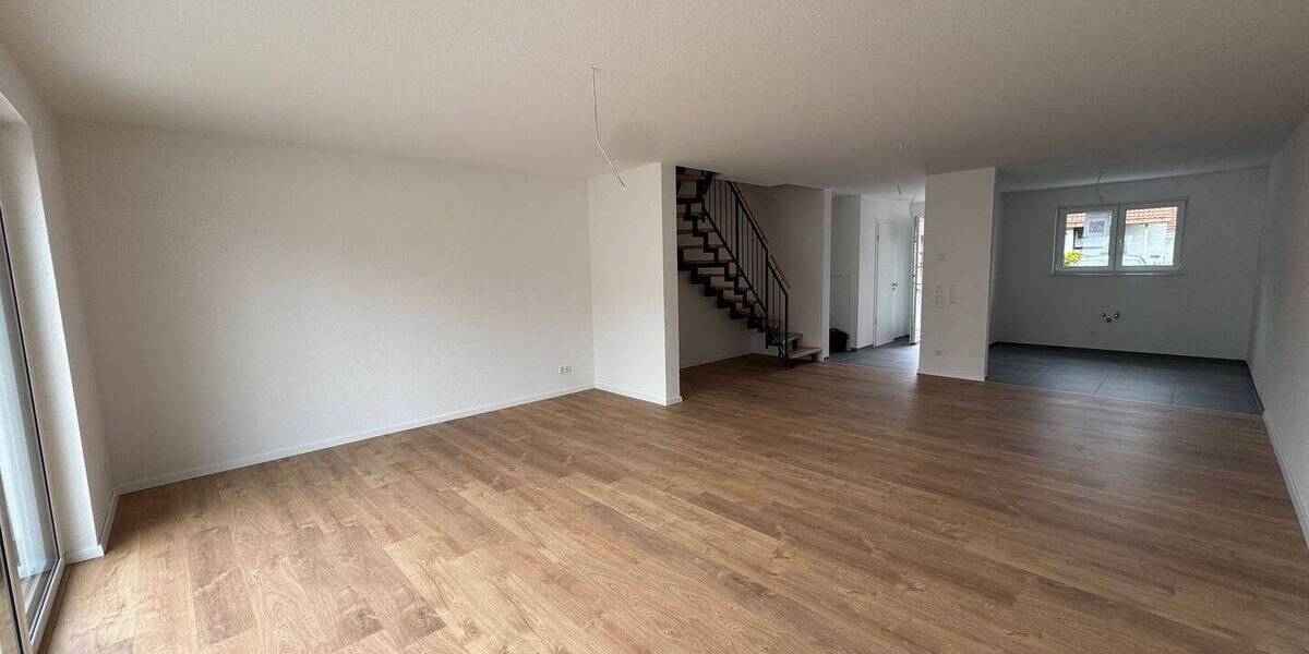 Reihenendhaus Paderborn Schloß Neuhaus - 5 Zimmer, 142 m&sup2;, 1.806&euro; | Angebot:26909448