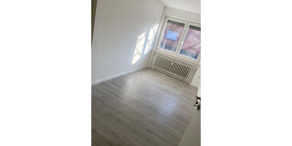 Etagenwohnung Horn-Bad Meinberg Bad Meinberg - 5 Zimmer, 119 m&sup2;, 1.100&euro; | Angebot:25887577