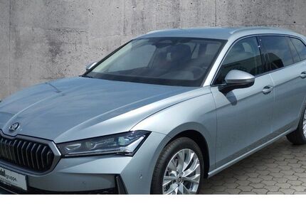 Skoda Superb 24.680 km 36.990 &euro; Paderborn 33104