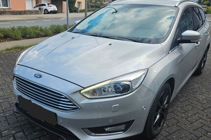 Ford Focus 143.000 km 6.500 &euro; Paderborn 33102
