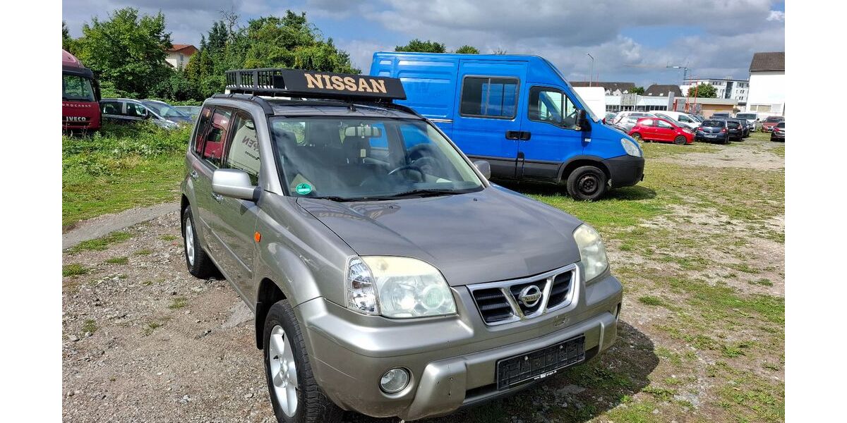 Nissan X-Trail 246.000 km 3.499 &euro; Paderborn 33100