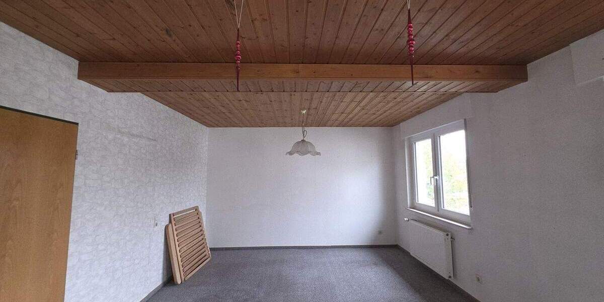 *Charmantes Reihenmittelhaus mit Potenzial in begehrter Lage von Elsen* 4 zimmer
