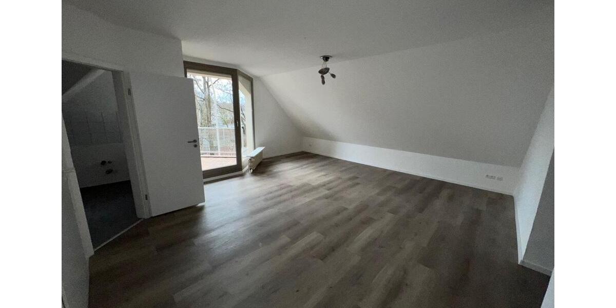 Dachgeschoßwohnung Bielefeld Sennestadt - 2 Zimmer, 56 m&sup2;, 595&euro; | Angebot:26505494