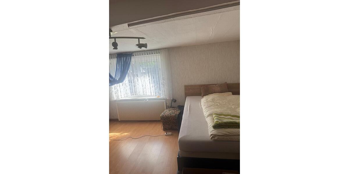 Einfamilienhaus Büren - 7 Zimmer, 280 m&sup2;, 33.000&euro; | Angebot:26267429
