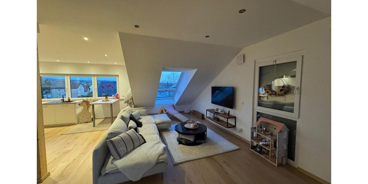 Dachgeschoßwohnung Schlangen - 1.5 Zimmer, 60 m&sup2;, 860&euro; | Angebot:25256366