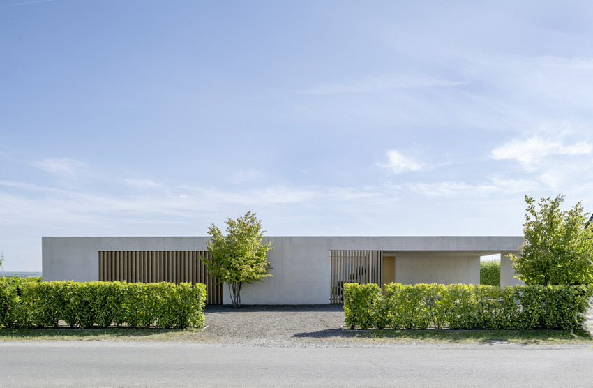 Haus zum Kaufen in Salzkotten Thüle 1.800.000 € 369 m²
