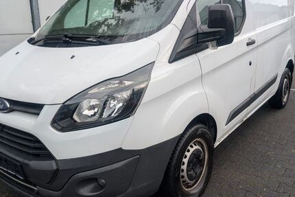 Ford Transit Custom 93.500 km 9.499 € Detmold 32758