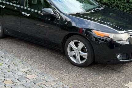 Honda Accord 188.000 km 7.999 &euro; Paderborn 33100