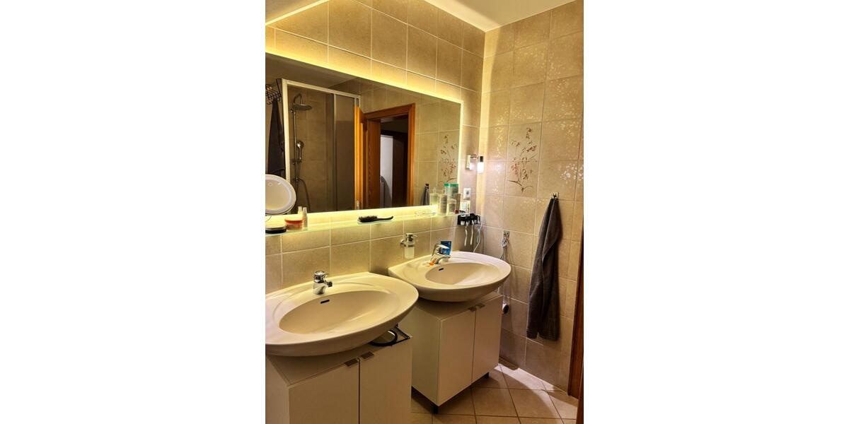 Dachgeschoßwohnung Rietberg - 3 Zimmer, 100 m&sup2;, 900&euro; | Angebot:26416904