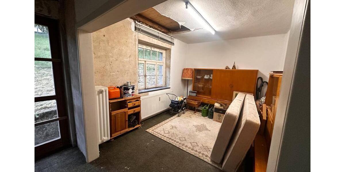 Einfamilienhaus Marsberg - 9 Zimmer, 180 m&sup2;, 199.000&euro; | Angebot:27079077