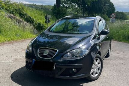 Seat Altea 302.000 km 1.699 &euro; Willebadessen 34439